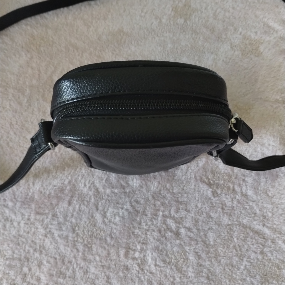 Danielle Nicole Black Friends Central Perk Crossbody Bag - Picture 8 of 10